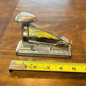 Scout Small Metal Stapler model 202 in good used condition
